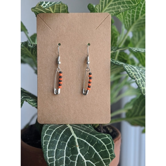 Handmade Halloween Safety Pin Earrings 🎃 - Picture 1 of 2